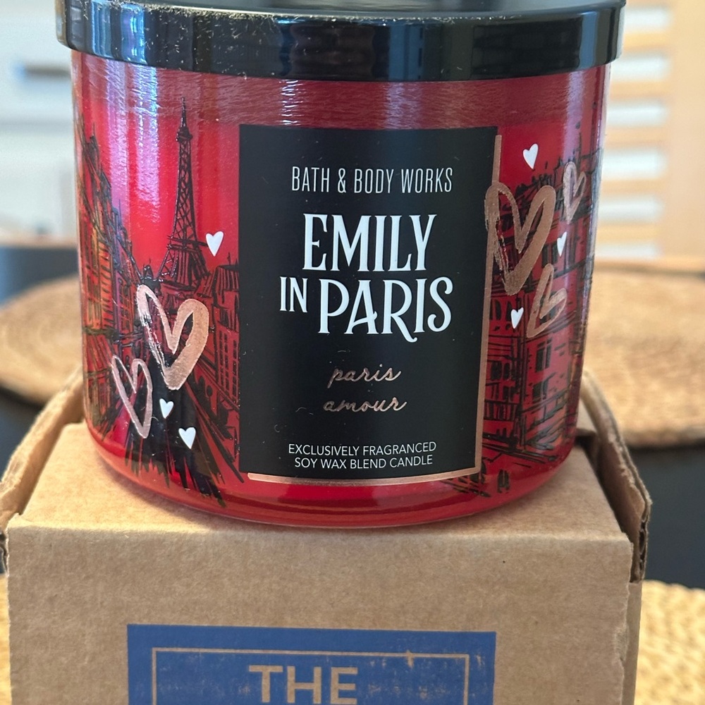Bath & Body Works Emily in Paris 3 wick candle Candle- new
